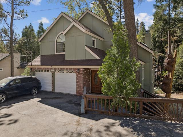 House for sale in Lake Arrowhead, San Bernardino County
