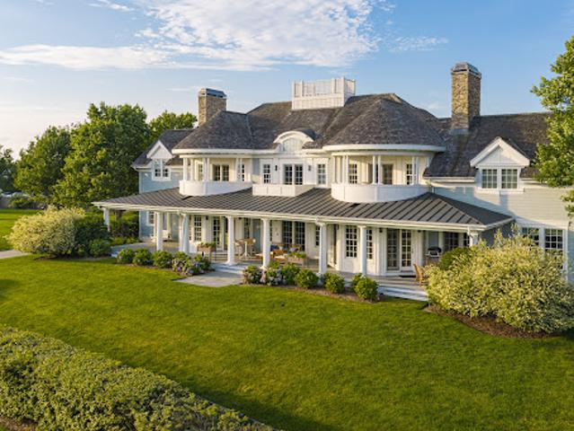 House for sale in Portsmouth, Rhode Island