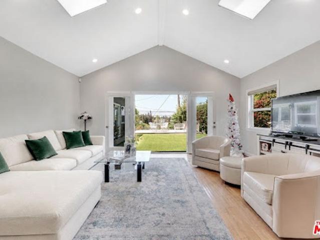 House for sale in Studio City Neighborhood Council District, Canoga Park