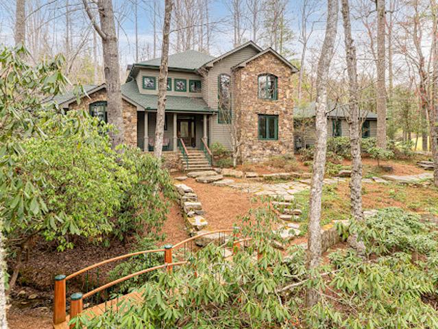 House for sale in Hendersonville