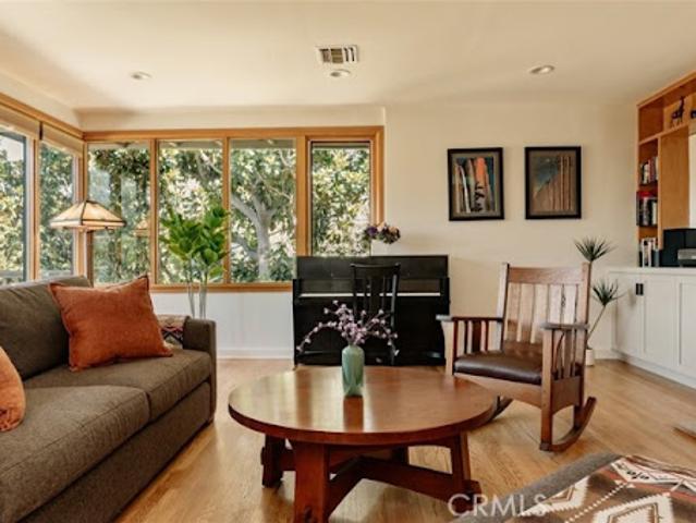 House for sale in Los Angeles, Los Angeles County