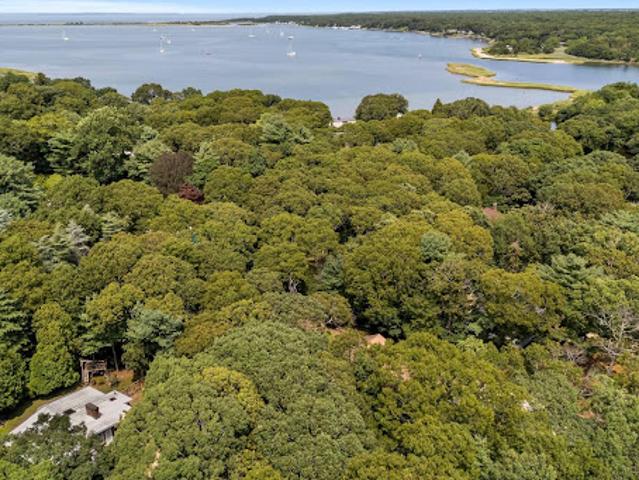 House for sale in Wainscott, New York