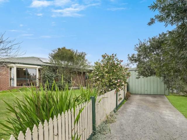 House for rent in Pakenham Heights Estate, Melbourne