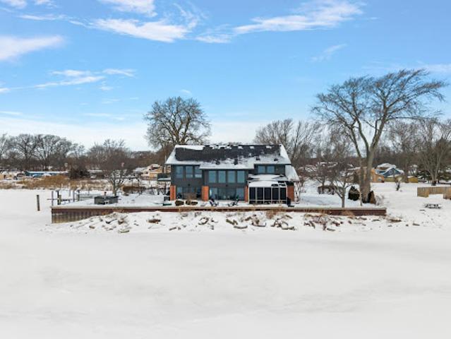 House for sale in Harrison Township, Michigan