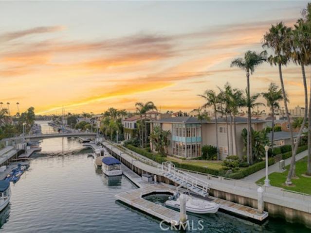 House for sale in Long Beach, California
