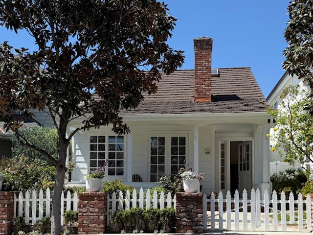 House for sale in Corona Del Mar, California