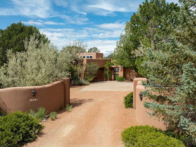House for sale in Santa Fe, New Mexico