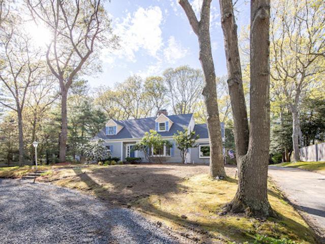 House for sale in Barnstable