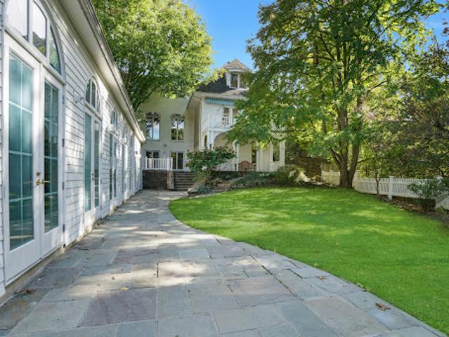 House for sale in Ridgewood, Bergen County