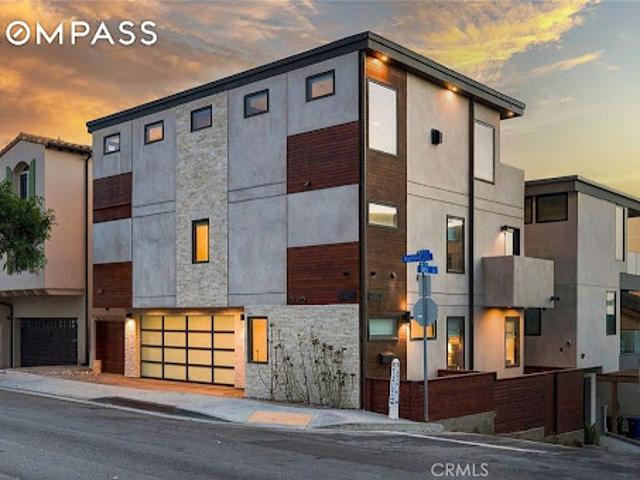 House for sale in Manhattan Beach, California