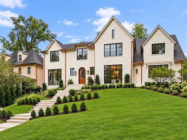 House for sale in Washington