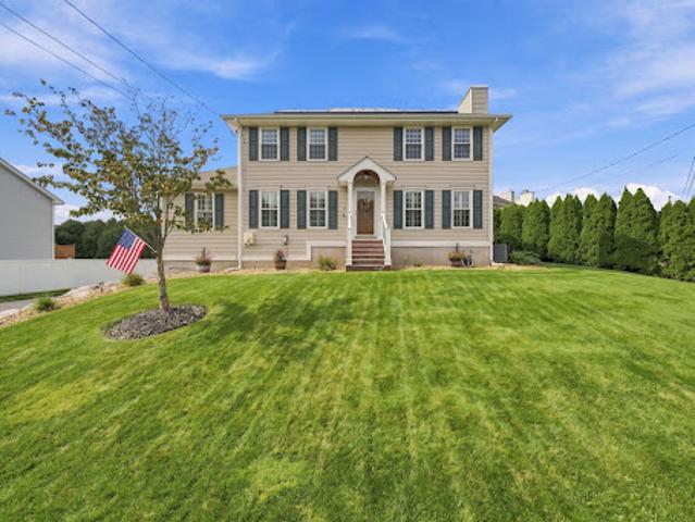 House for sale in Manchester, Hillsborough County