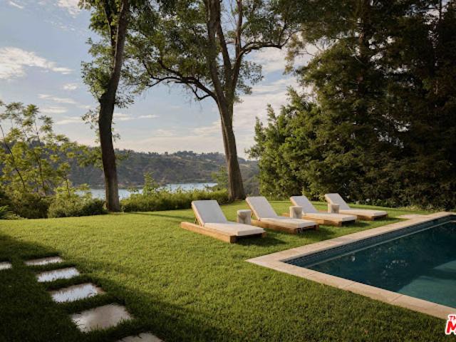 House for sale in Canoga Park, California