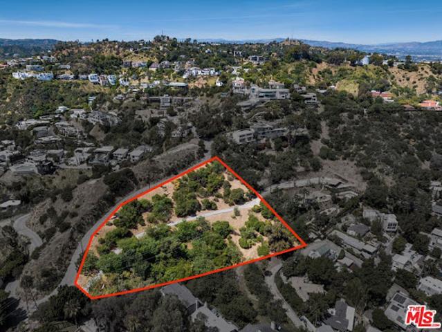 House for sale in Canoga Park, California
