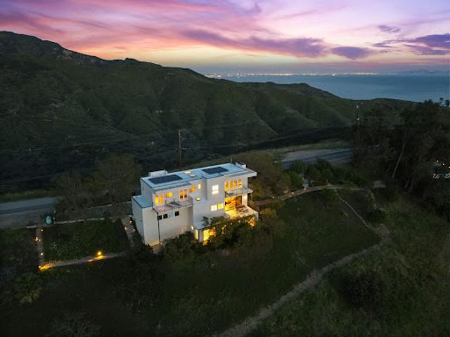 House for sale in Malibu, California