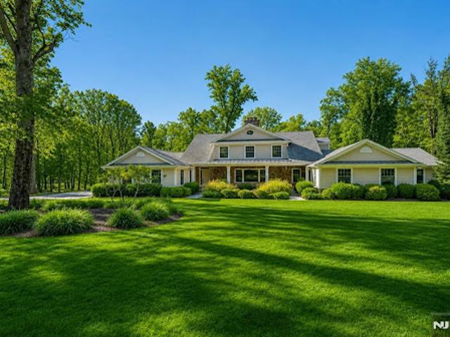 House for sale in Saddle River, New Jersey