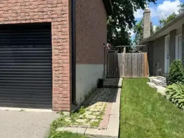 House for rent in Bradford West Gwillimbury, Ontario