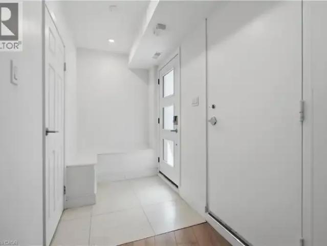 House for rent in Burlington, Ontario