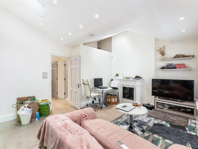 House for rent in Camden Town