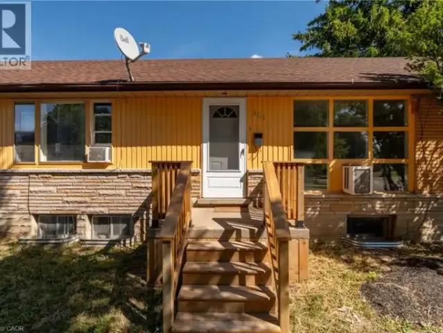 House for rent in Kitchener, Ontario