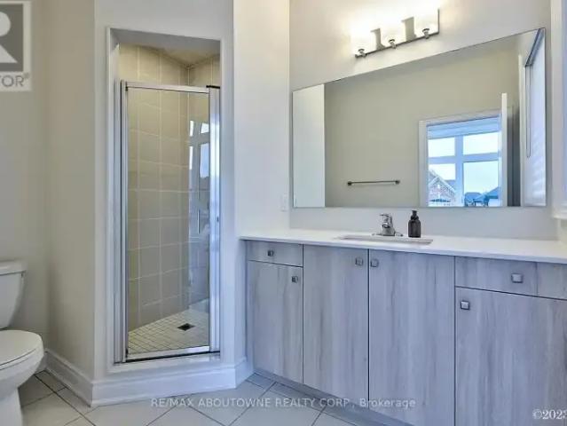 House for rent in Oakville, Ontario