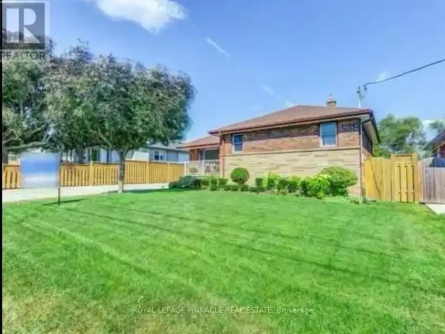House for rent in Oakville, Ontario