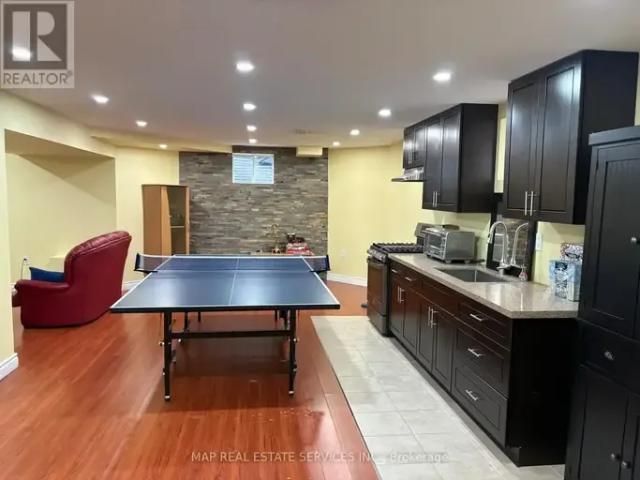 House for rent in Oakville