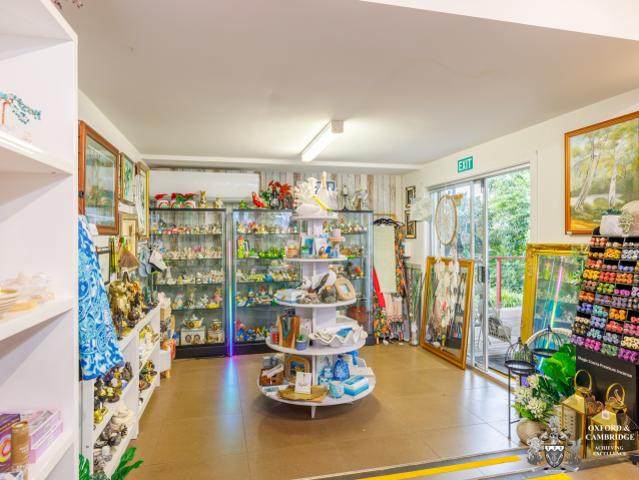 House for sale in Tamborine Mountain, Queensland