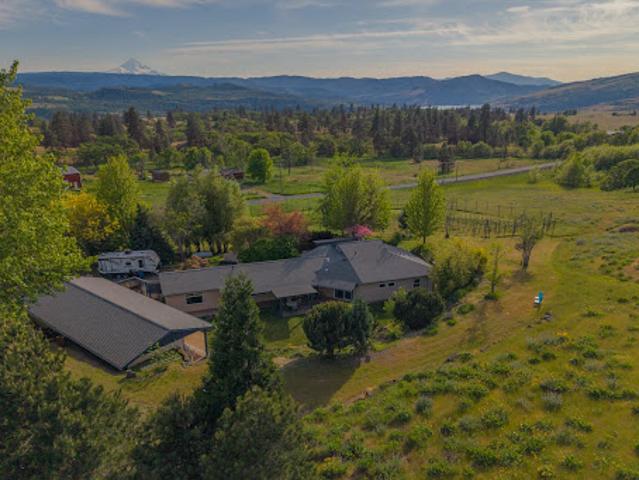 House for sale in Lyle, Washington