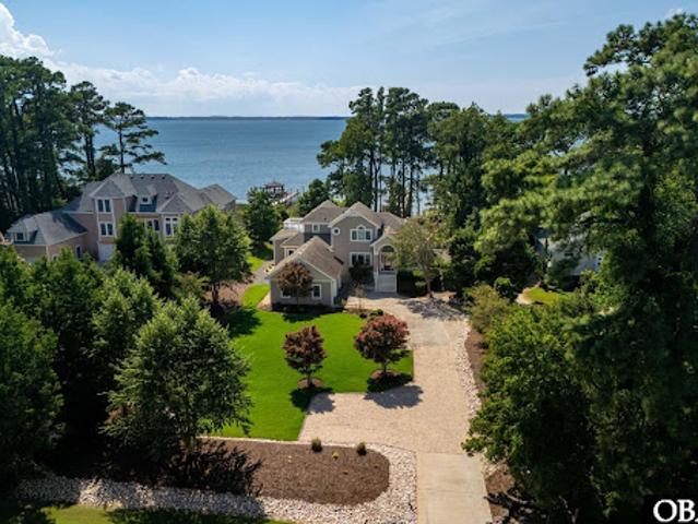 House for sale in Kitty Hawk, North Carolina