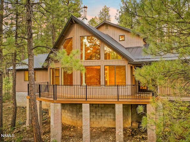 House for sale in Happy Jack, Coconino County