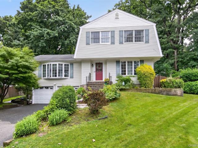 House for sale in Huntington, New York