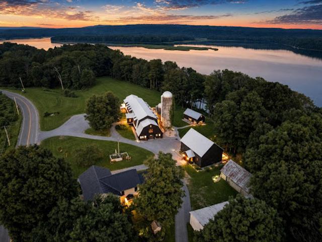 House for sale in Oneida, New York