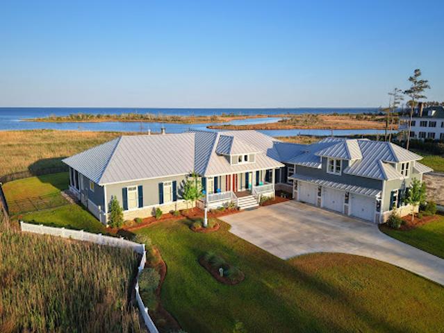 House for sale in Oriental, North Carolina