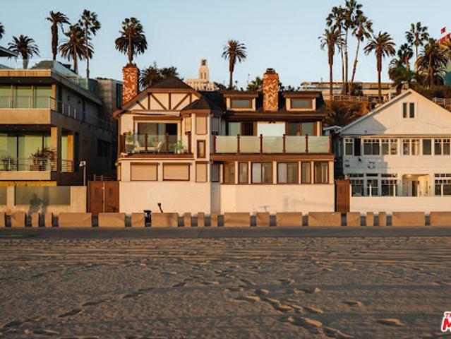 House for sale in Santa Monica, California