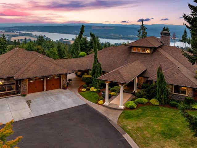 House for sale in Kalama, Washington