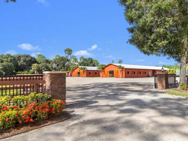 House for sale in Loxahatchee, Florida