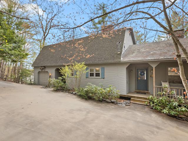 House for sale in Lower Waterford, Vermont