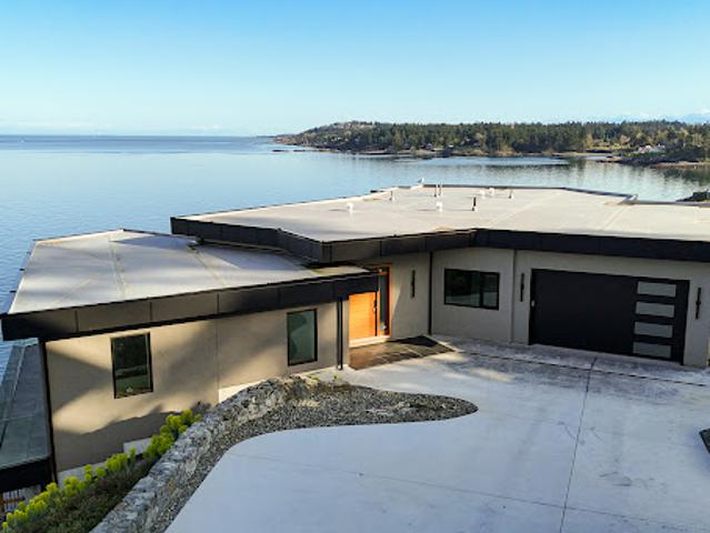 House for sale in Saanich, British Columbia