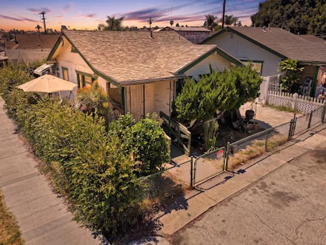 House for sale in Long Beach, California