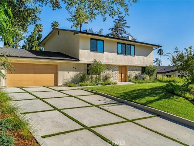 House for sale in Woodland Hills-Warner Center Neighborhood Council District, Canoga Park