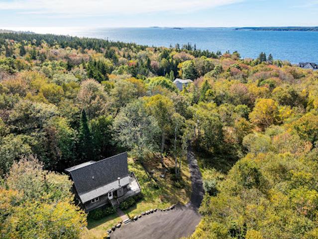 House for sale in Bristol, Maine