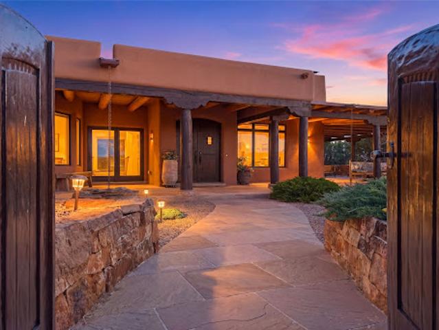 House for sale in Santa Fe, New Mexico