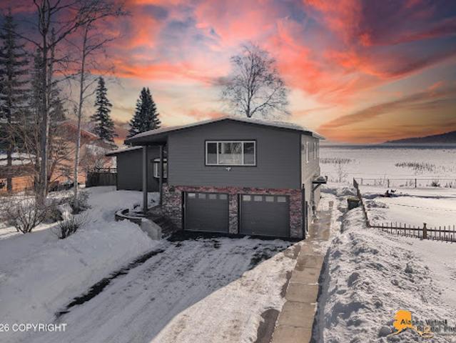 House for sale in Alaska