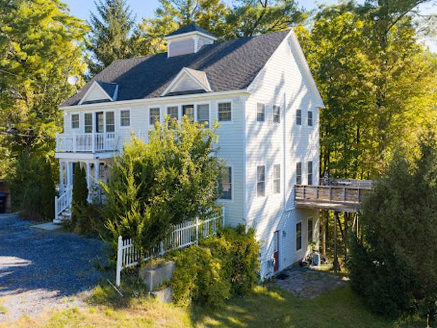 House for sale in Manchester, Bennington County