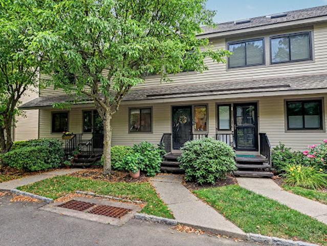 House for sale in Cos Cob, Connecticut