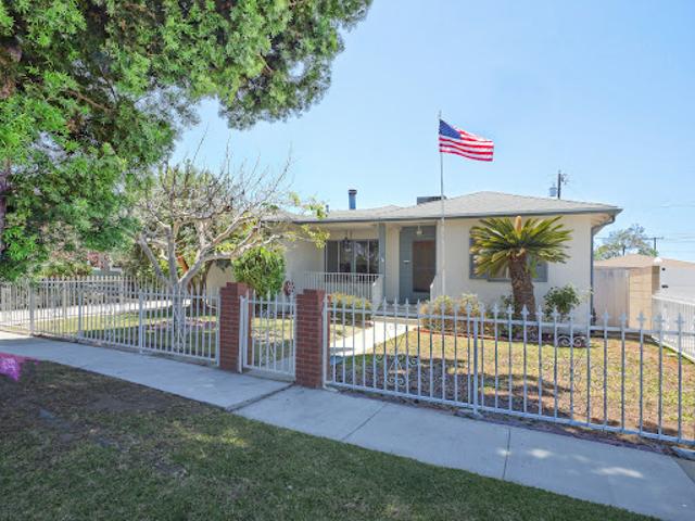 House for sale in Long Beach, California