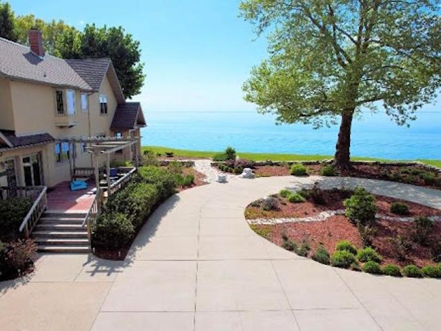 House for sale in Saint Joseph, Michigan