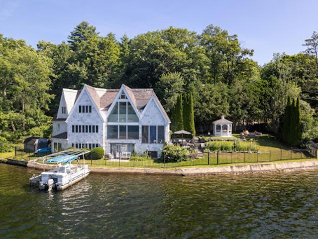 House for sale in Castleton, Vermont