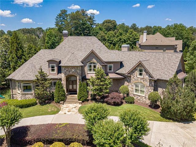 House for sale in Sandy Springs, Georgia